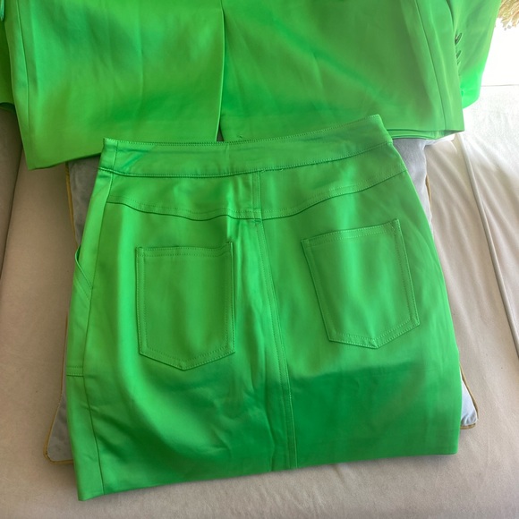 Satin crepe fully lined mini skirt & oversized jacket set size Small preloved - Picture 11 of 15